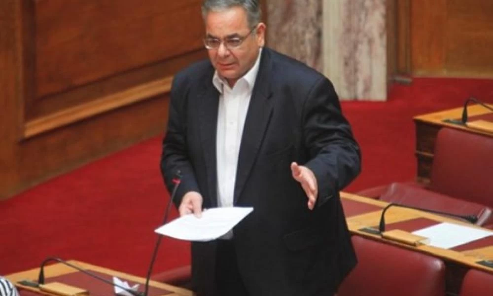 Λαμπρούλης: Aντιεπιστημονικός ο υποχρεωτικός εμβολιασμός